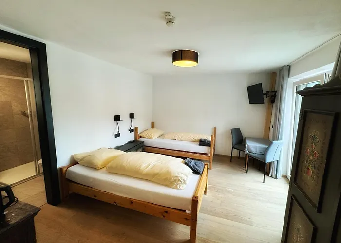 Skill Mountain Lodge - Ski Und Bike Hostel Im Sommer Mit Joker Card